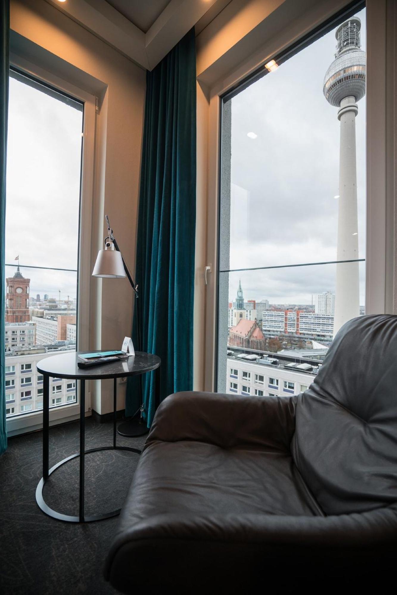Motel One Berlin-Alexanderplatz Berlim Exterior foto