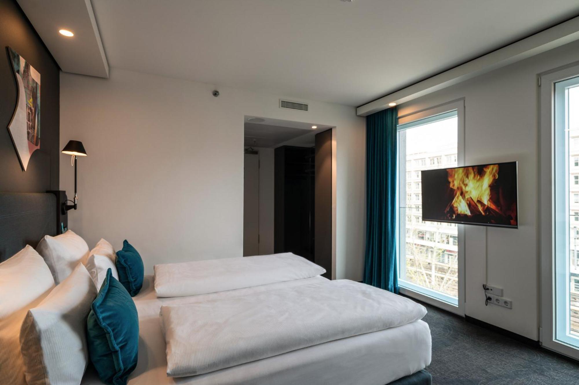 Motel One Berlin-Alexanderplatz Berlim Exterior foto